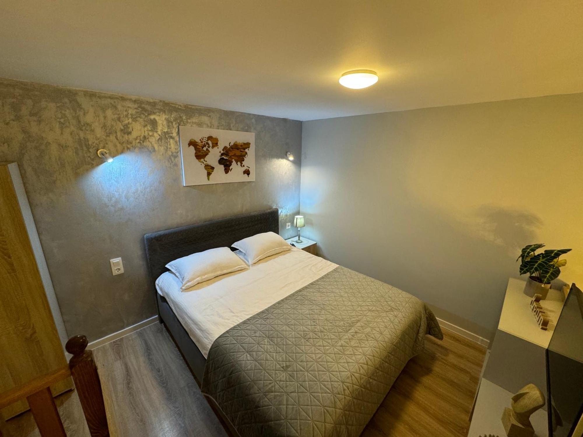 City Center Apartman Satu Mare Eksteriør bilde